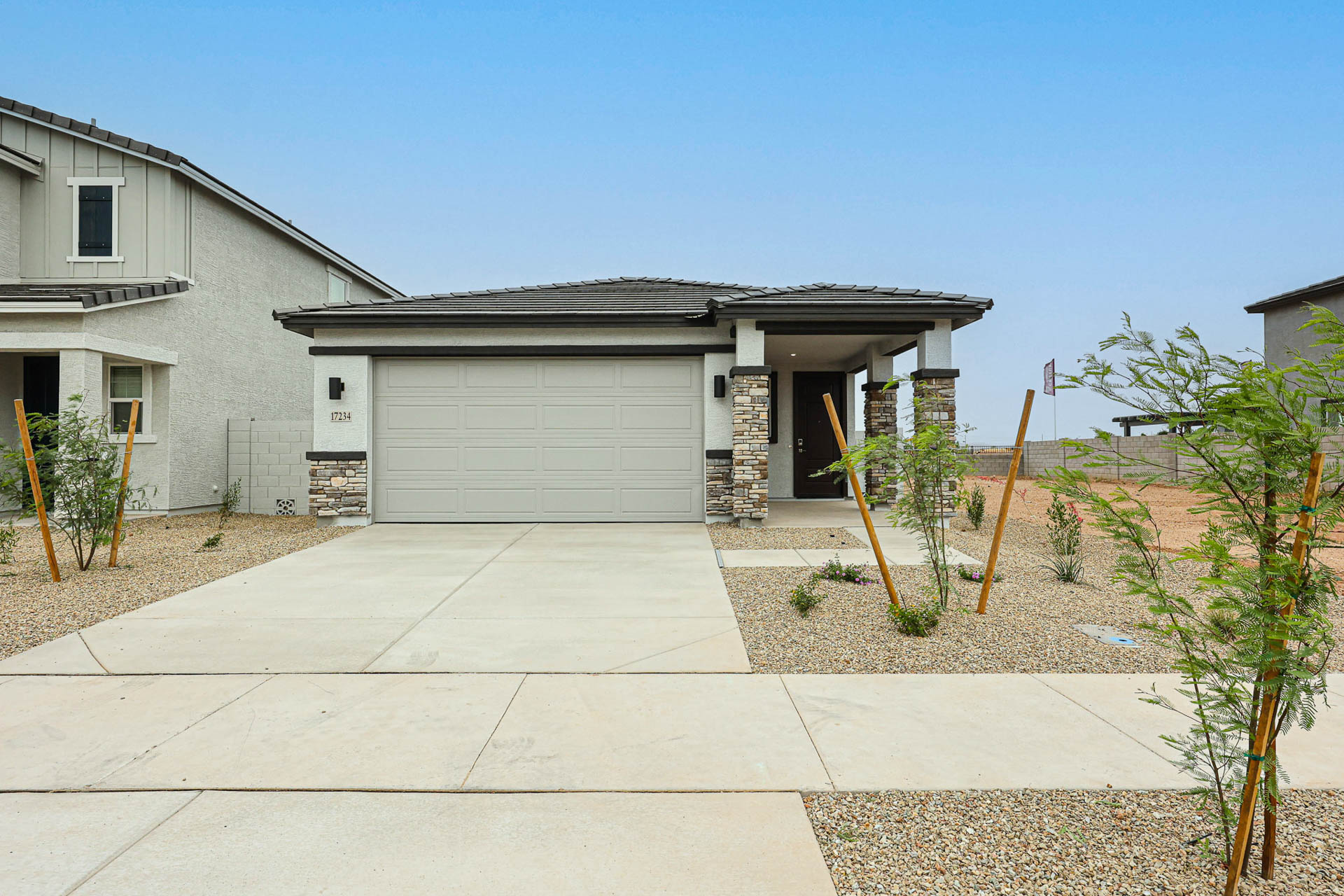 0331 17234 W PATRICK LN