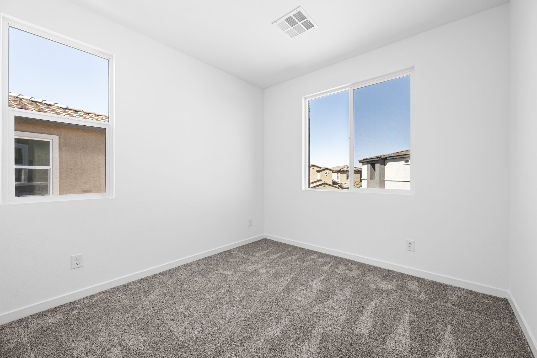 A room with windows.