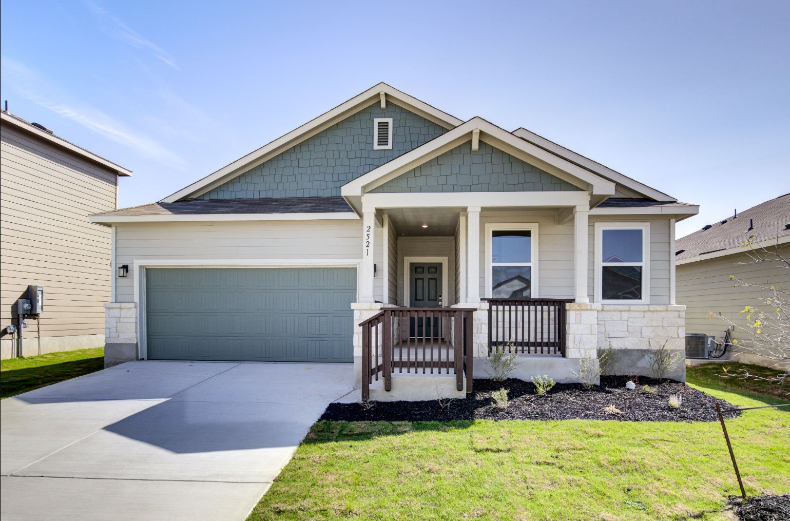 393213 2121 Maestro Drive